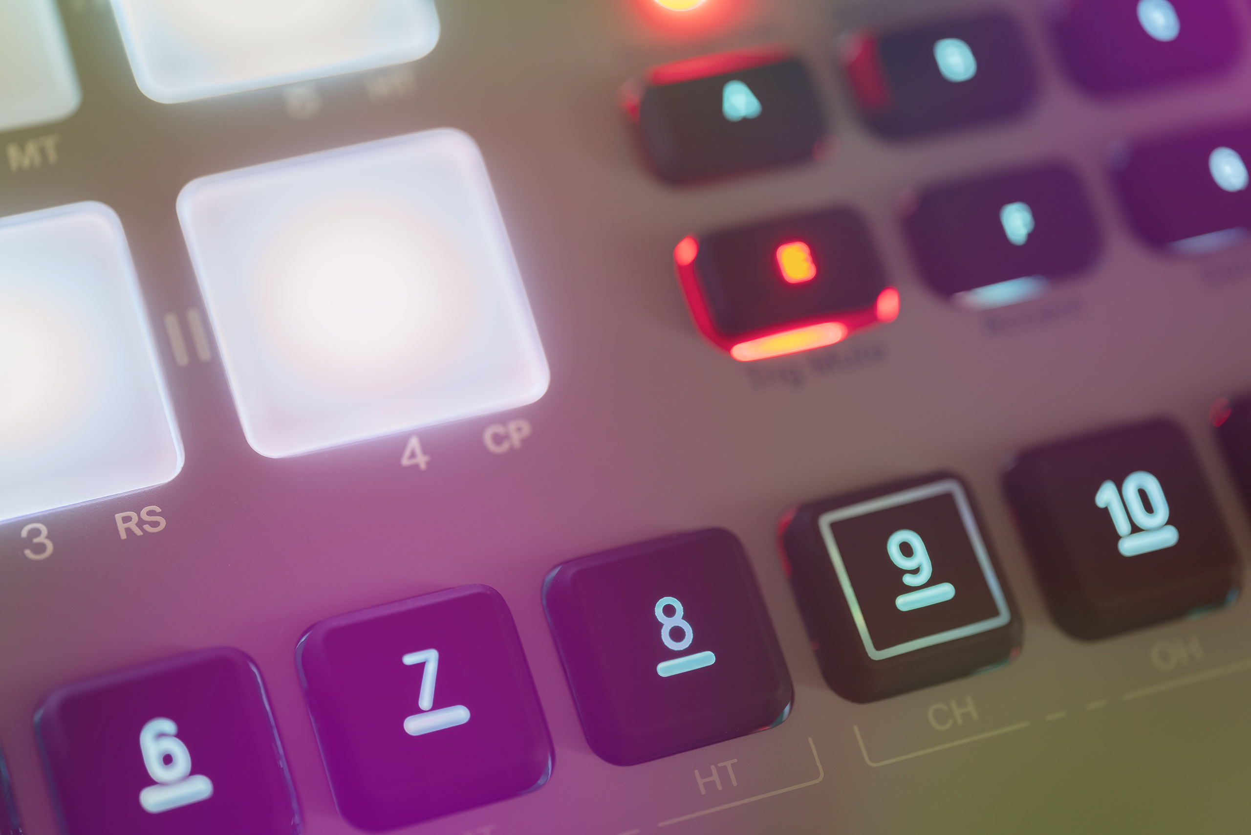 ハイブリッド機材の完成形、「Analog Rytm MKII」｜TAK-H.NET